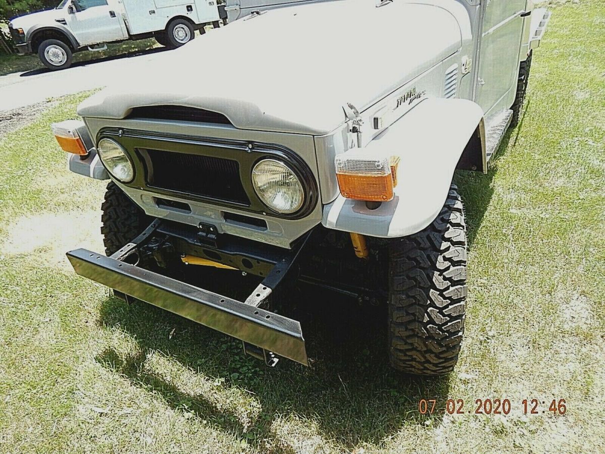 73 toyota 4x4 fj45 landcruiser truck * australian import * r.h. drive * no resrv