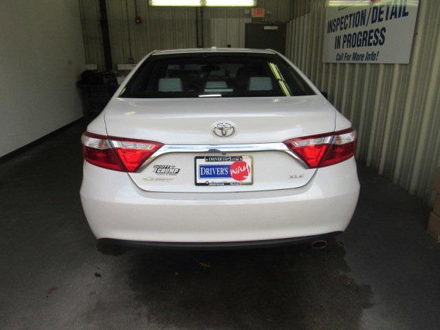 2017 toyota camry xle