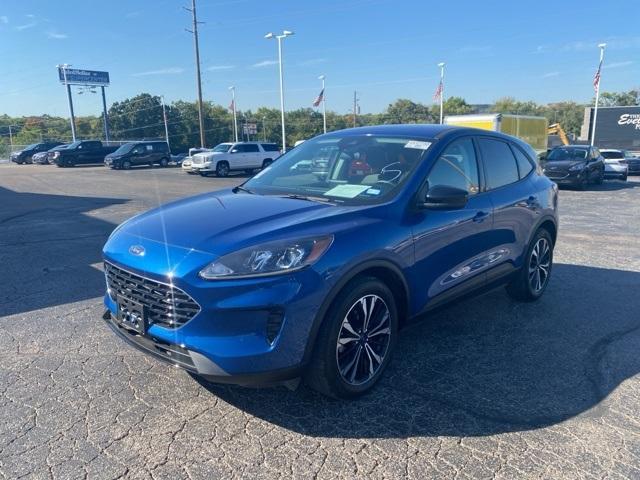 2022 ford escape se