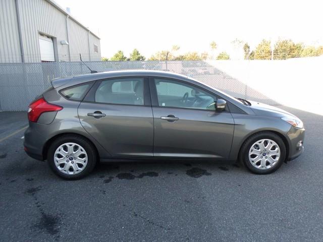 2012 ford focus se se 4dr hatchback for sale in milford, delaware