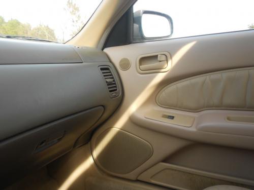 1999 nissan maxima gle in georgia