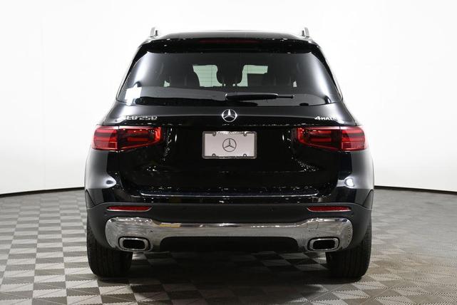 2024 mercedes-benz glb 250 base 4matic