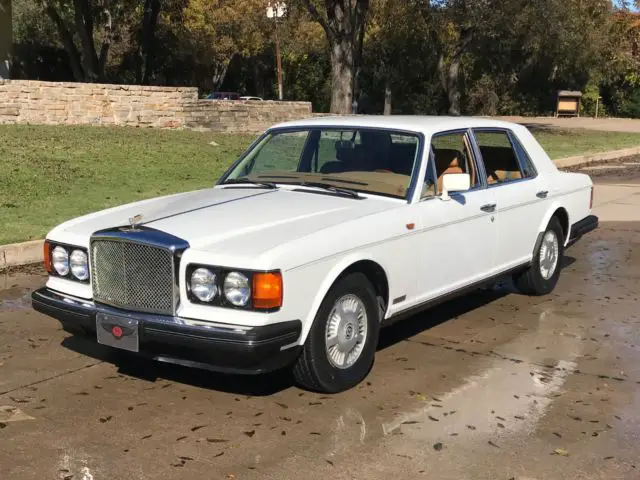 elegant bentley sedan eight - video