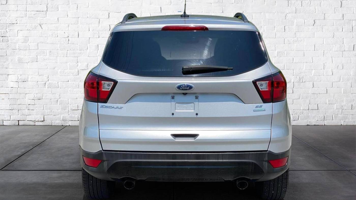 2019 ford escape se