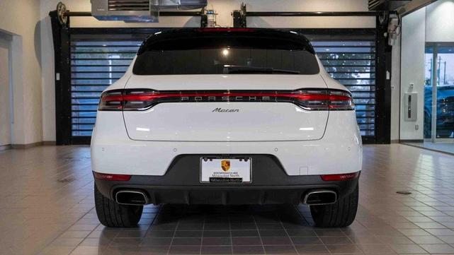 2021 porsche macan base