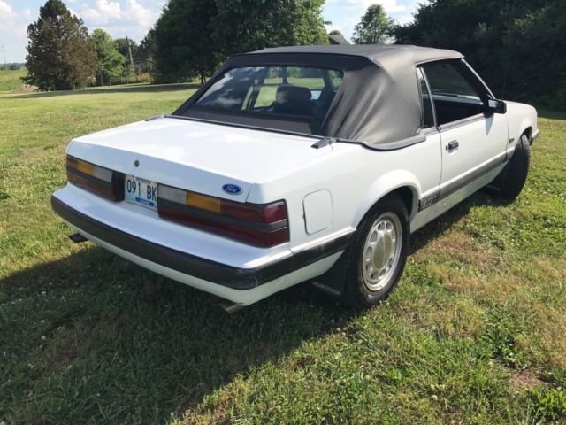 1985 mustang gt convertable