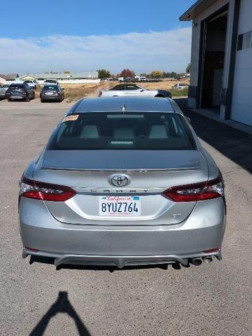 2022 toyota camry se