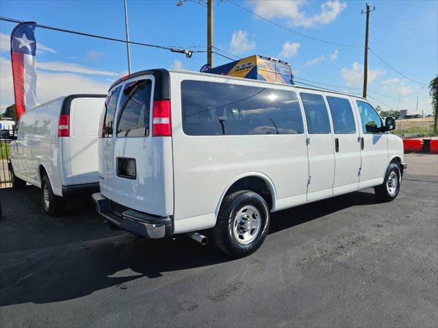 2019 chevrolet express 3500 lt