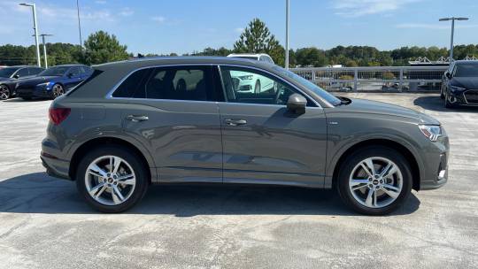 2024 Audi Q3 s line premium plus