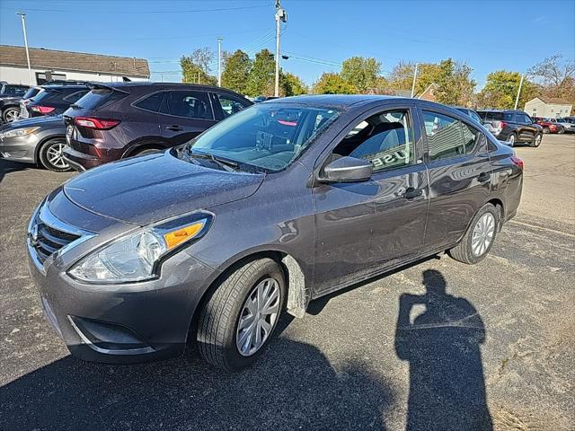 2019 nissan versa 1.6 s+