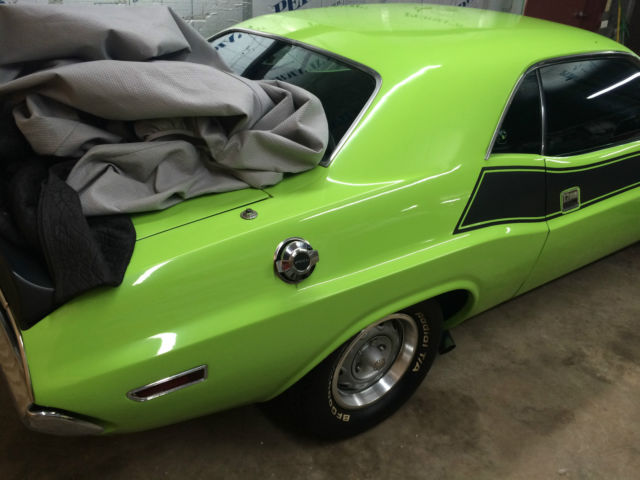 1970 dodge challenger t/a 340 six pak tribute