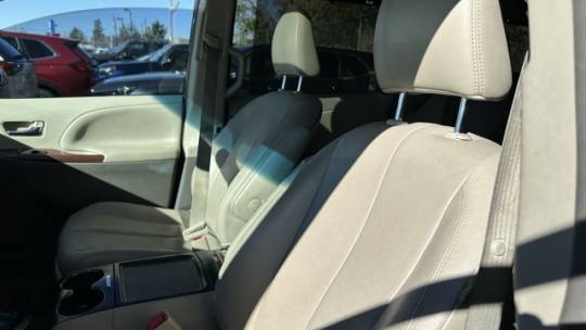 2012 Toyota Sienna