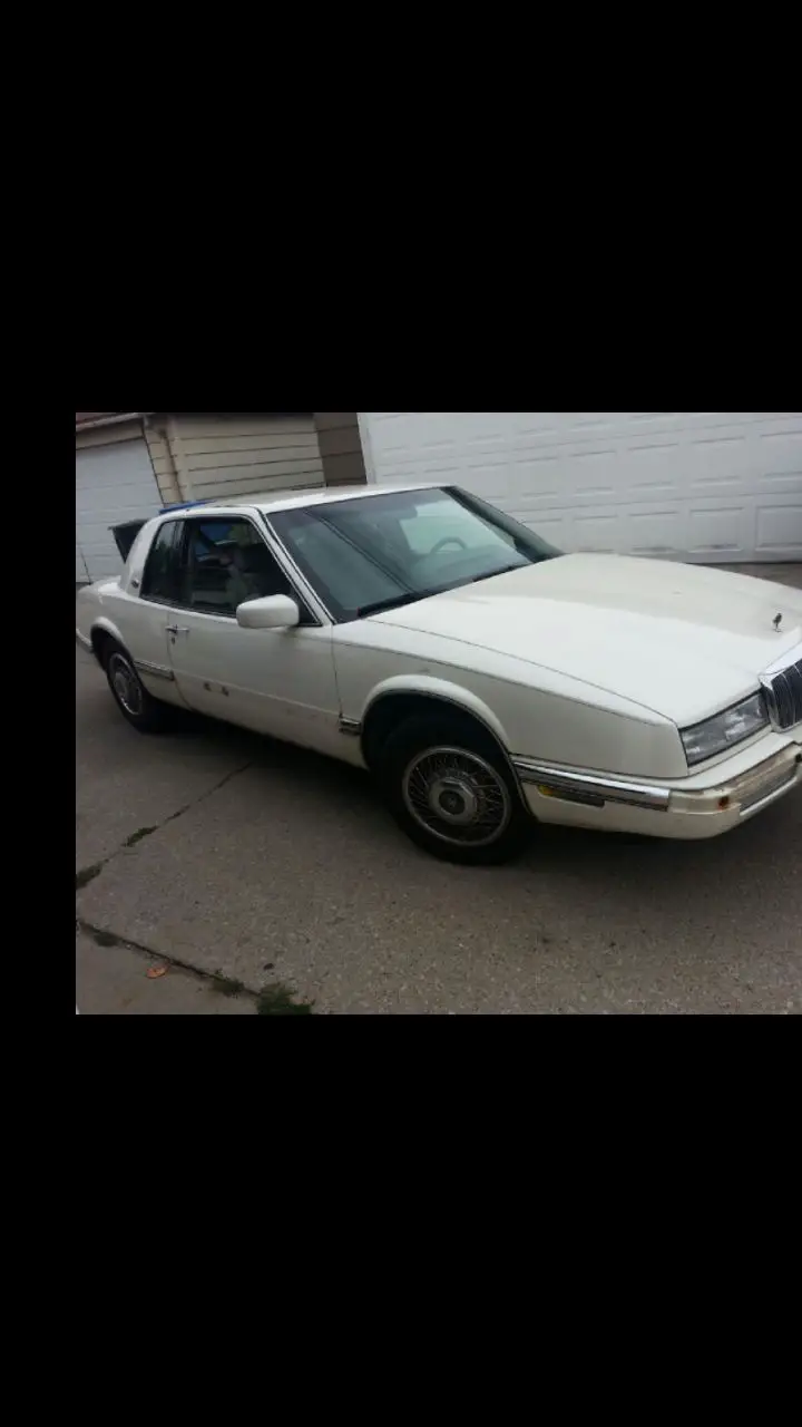 1992 buick riviera luxury coupe 2-door 3.8l