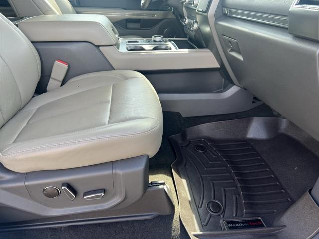 2019 ford expedition xlt
