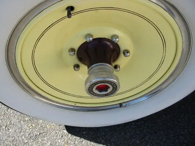 1930 packard 726 sedan
