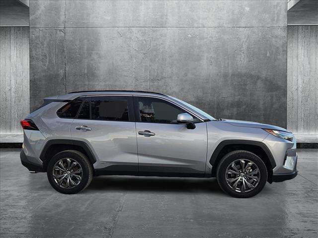 2022 toyota rav4 hybrid se