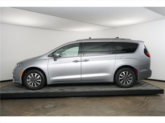 2021 chrysler pacifica touring l