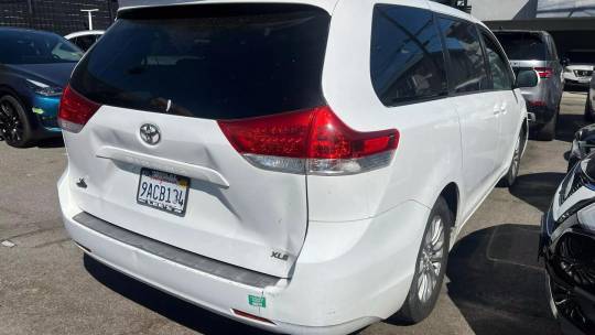 2014 Toyota Sienna