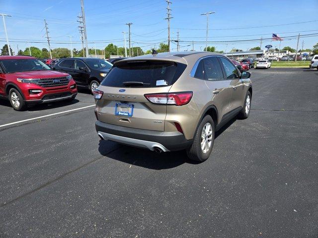 2021 ford escape se