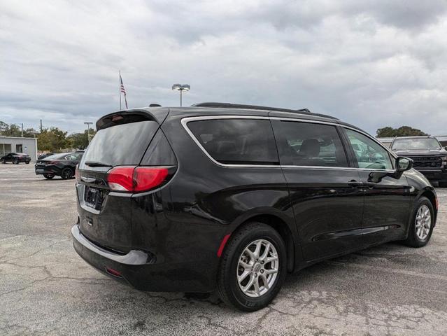 2021 chrysler voyager lxi