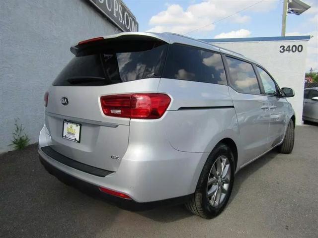 2021 kia sedona ex