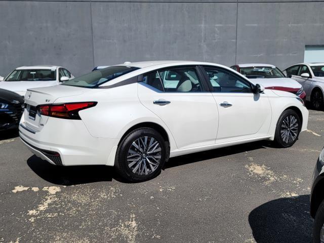 2023 nissan altima 2.5 sv