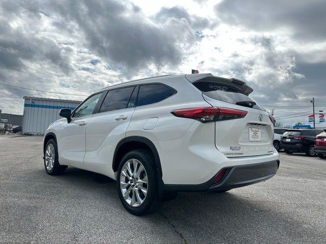 2021 toyota highlander limited