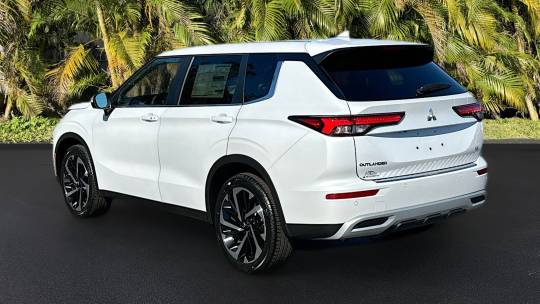 2024 Mitsubishi Outlander