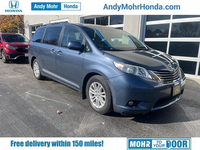 2014 toyota sienna xle