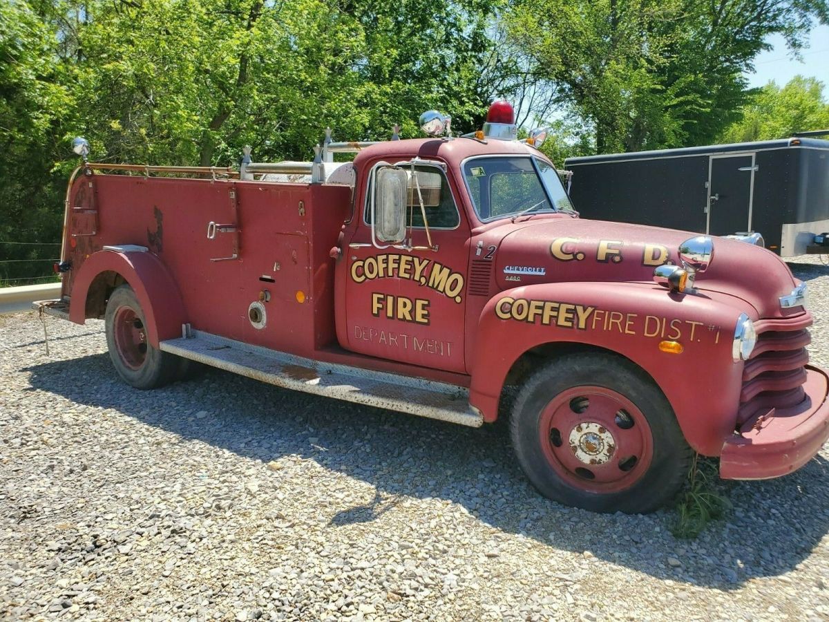 solid 5 window 1950 chevrolet 6400 2 ton fire truck 216 engine driver ks title!!
