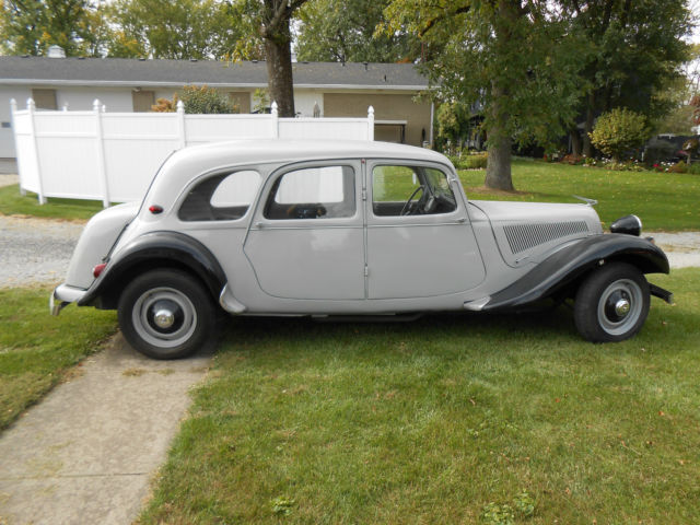 1956 citroen traction avant commerciale