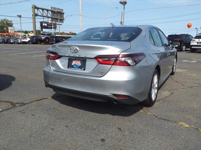 2023 toyota camry le