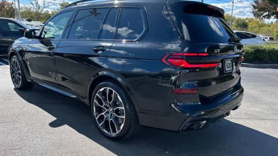 2025 BMW X7
