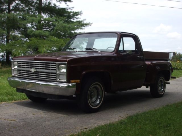 1983 chevy c-10 short stepside truck
