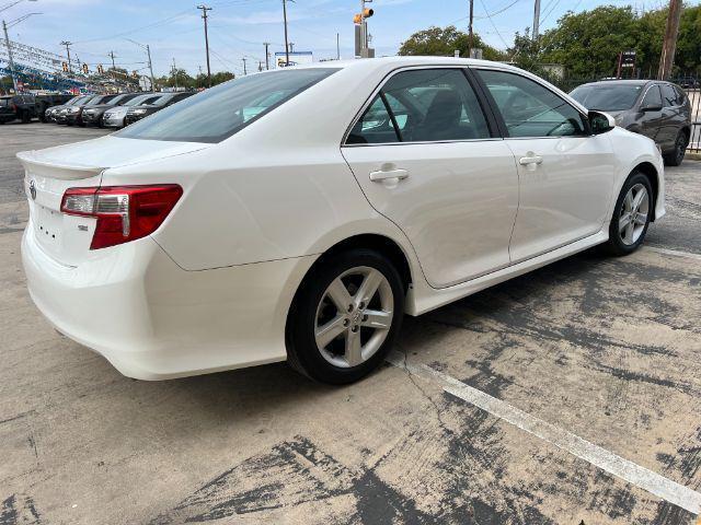 2014 toyota camry se