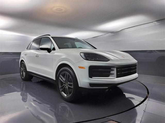 2024 porsche cayenne base