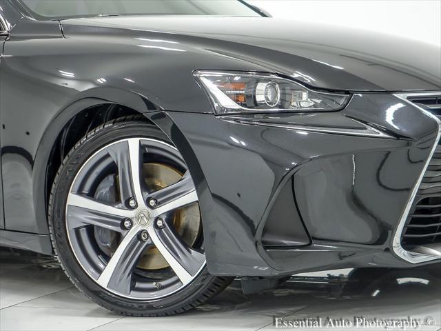 2017 lexus is 300 base