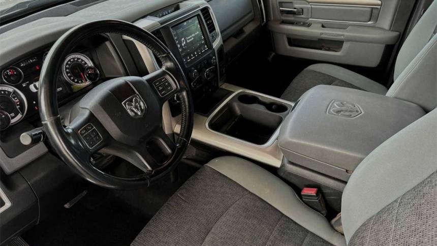 2020 ram 1500 classic slt