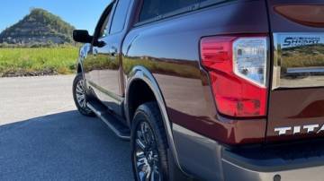 2017 nissan titan