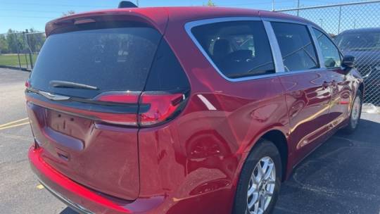 2024 Chrysler Pacifica