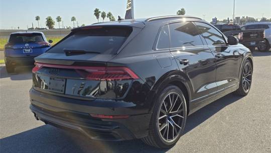 2022 Audi Q8