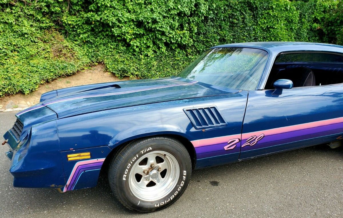 1979 chevy camaro. no reserve. solid body and frame. edelbrock engine
