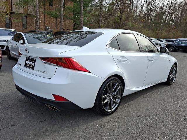 2019 lexus is 300 base