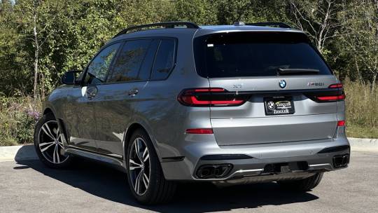 2025 BMW X7