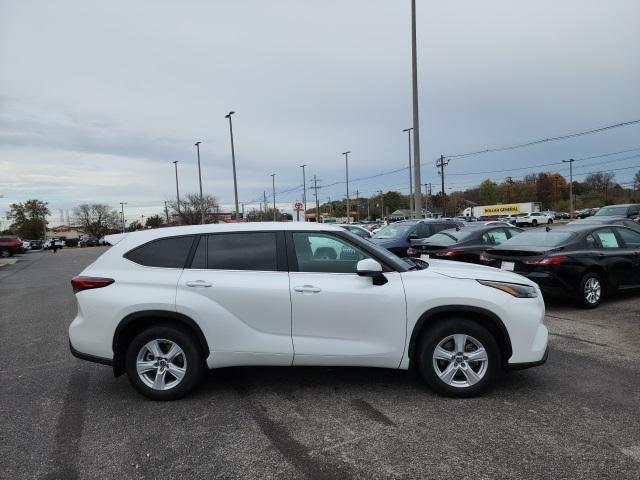2023 toyota highlander le