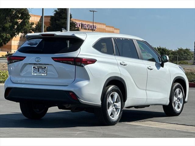 2023 toyota highlander le