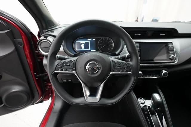 2020 nissan kicks sv in grand rapids, michigan