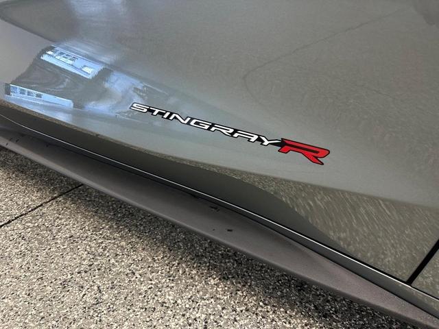2022 chevrolet corvette stingray w/2lt