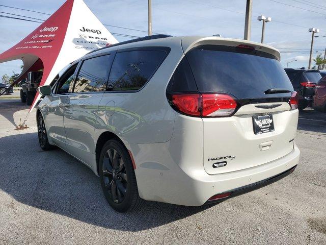 2020 chrysler pacifica limited