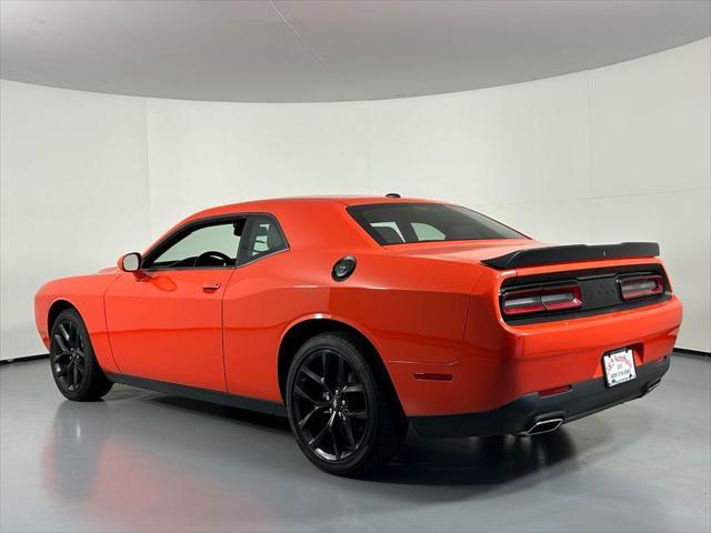 2023 dodge challenger sxt